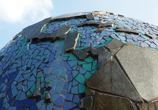 Mosaikdetail des Drei Weltenpfeilers